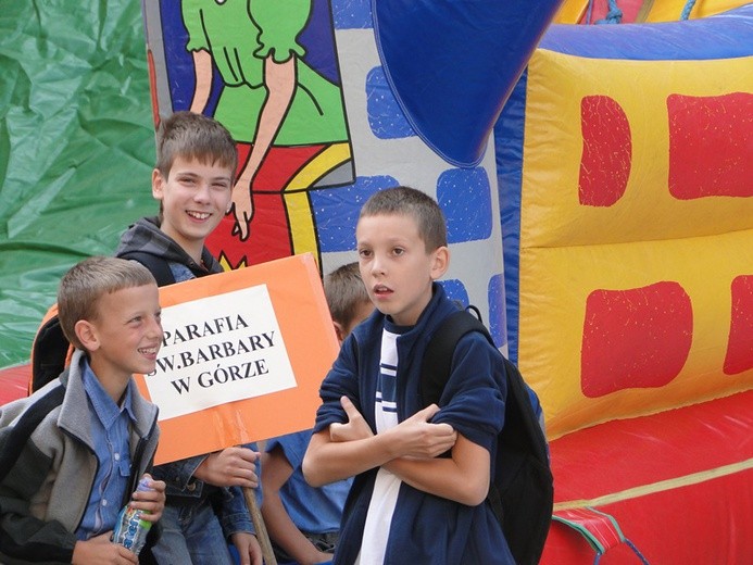 Ministranckie pielgrzymowanie do katedry cz. 1.