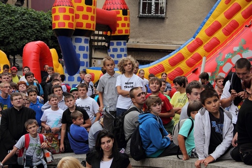 Ministranckie pielgrzymowanie do katedry cz. 3.