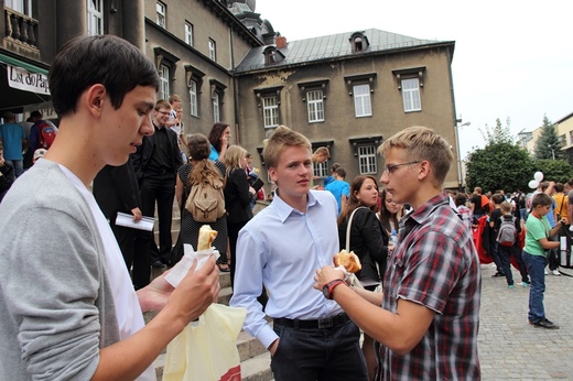 Ministranckie pielgrzymowanie do katedry cz. 3.