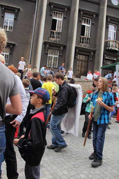 Ministranckie pielgrzymowanie do katedry cz. 3.