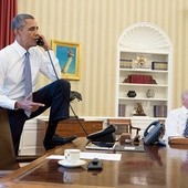 Prezydent Barack Obama i wiceprezydent Joe Biden podczas dyskusji w Białym Domu o konflikcie w Syrii