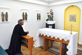 Cudowna Pieta Skrzatuska w kaplicy domu biskupiego