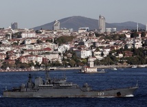 Rosja wysyła kolejny okręt wojenny