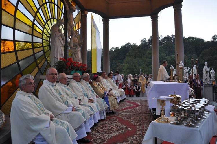 Jubileusz bp. Andrzeja Jeża w Limanowej