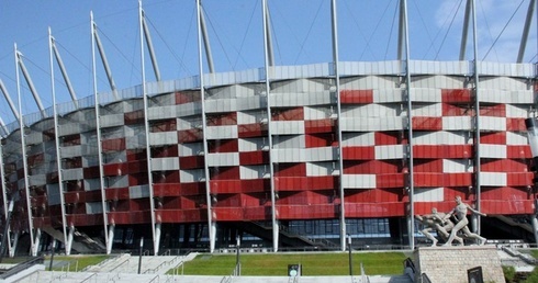 Władze komunistyczne zrobiły wiele, by o czynie Ryszarda Siwca zapomniano. Stadion Narodowym jest najwłaściwszym miejscem do jego upamiętnienia