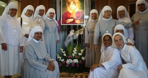 Siostry Szpitalne Miłosierdzia już przygotowują się do przyjęcia pierwszych mieszkańców domu w Nowych Bielicach 