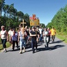 W liczącej 330 osób pielgrzymce ze Skrwilna szły całe rodziny, wszystkie pokolenia 