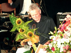  Zbigniew Rojek utonął w kwiatach