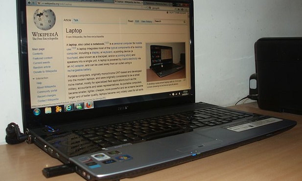 Lekcje etyki przez Internet