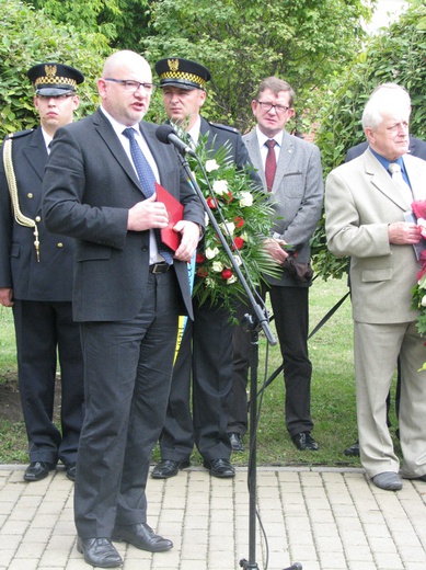 Popiersie Góreckiego odsłonięte