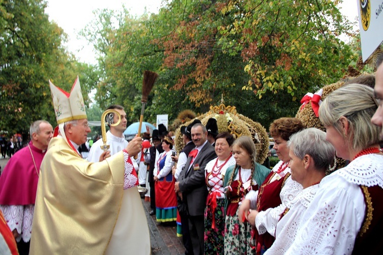 Dożynki prezydenckie w Spale