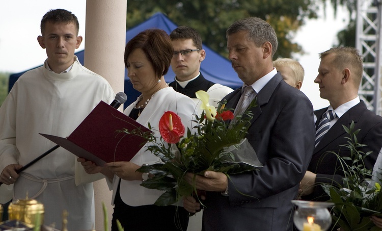 Wielkie święto u Skrzatuskiej Pani cz. 1