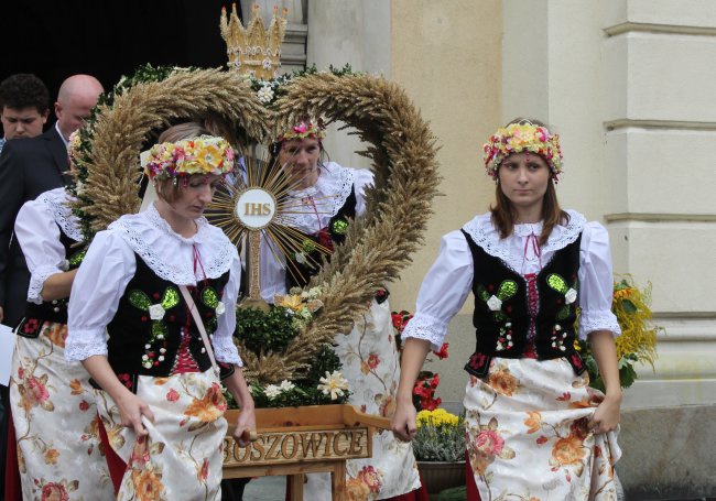 Diecezjalne dożynki w Rudach