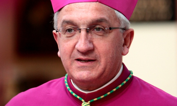 Kościół porzucają nie tylko apostaci