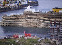 Costa Concordia podniesiona - wielki sukces