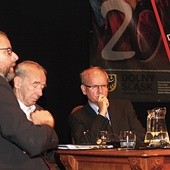 Najmniej kontrowersyjnym punktem festiwalu była konferencja historyków „Wyjdą, nie wyjdą”. Brał w niej udział m.in. dr Andrzej Grajewski, były szef Kolegium IPN