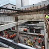 600 osób zwiedzi nowe stacje metra