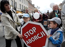 Komisja PE za legalizacją aborcji