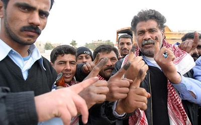 Iraccy Kurdowie wybierają parlament
