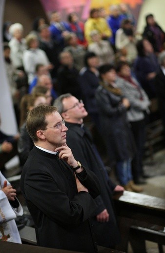 90-lecie "Gościa Niedzielnego", wieczór uwielbienia, cz. 1.