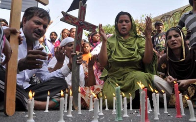 Protesty chrześcijan po zamachu w Pakistanie