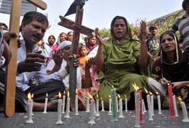 Protesty chrześcijan po zamachu w Pakistanie