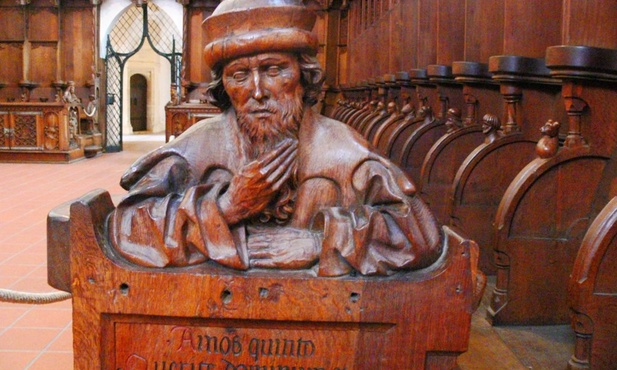 Amos