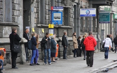 Pasażerowie boją się tego, co nastąpi po zamknięciu dla ruchu pl. Wolności w Katowicach