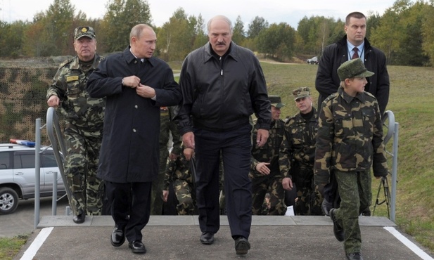 Putin i Łukaszenka na manewrach wojskowych u granic Polski