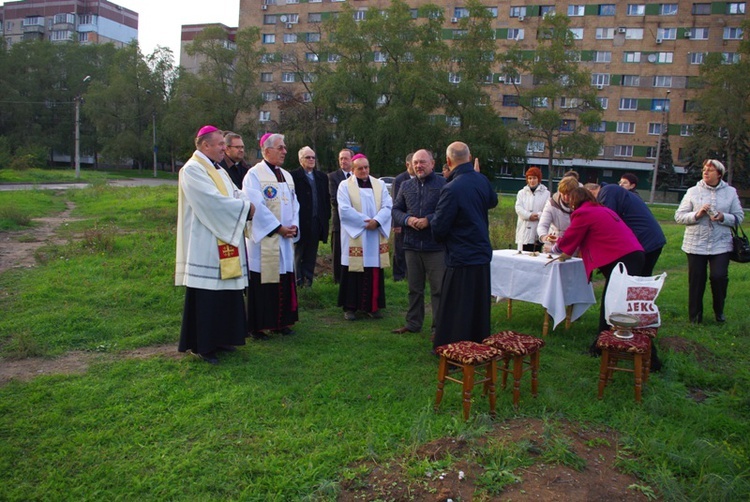 Poświęcenie gruntu pod kaplicę w Trudovskoye