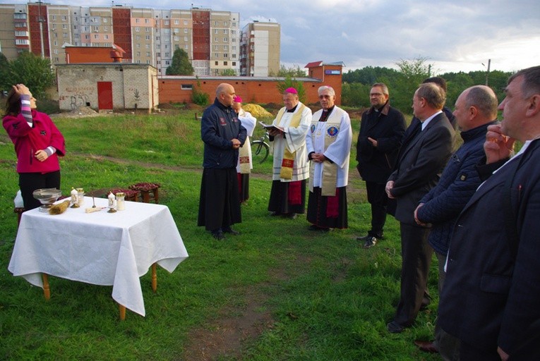 Poświęcenie gruntu pod kaplicę w Trudovskoye