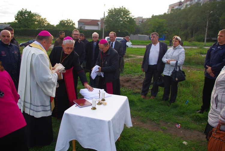 Poświęcenie gruntu pod kaplicę w Trudovskoye