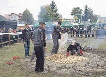  Ponad 1000 kg kartofli upieczono w dzień św. Tekli