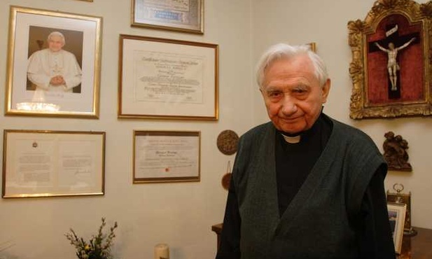 Ks. Ratzinger: Mój brat nie miesza się w kierowanie Kościołem