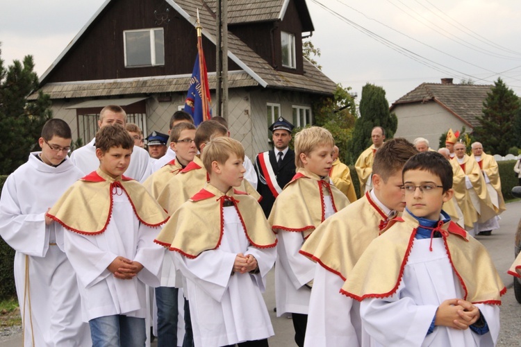 Proszówki. Poświęcenie placu.