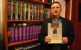 Ksiądz Profesor Mirosław Wróbel - autor przełomowej książki.
