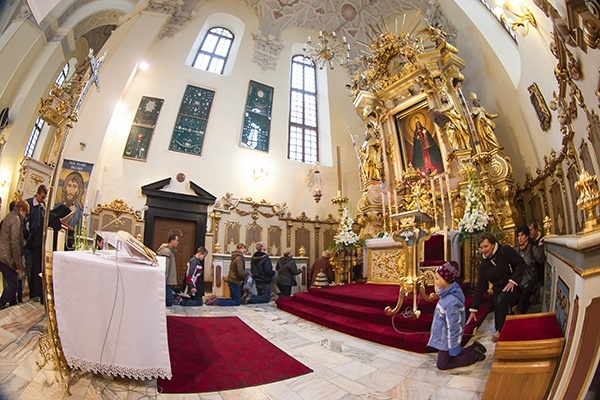 W sezonie Kodeń tętni życiem. Odwiedza go aż 200 tys. pielgrzymów