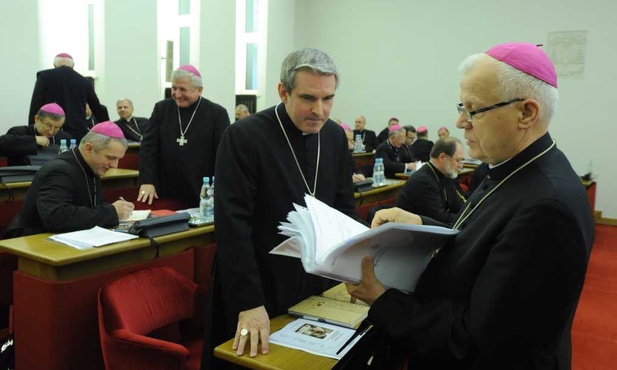 Biskupi rozpoczęli obrady