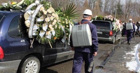 Pogrzeb ofiar katastrofy w Przybędzy