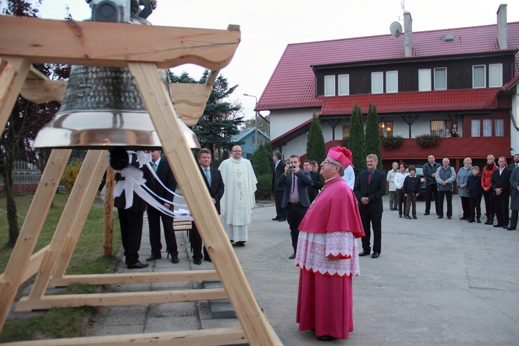 Poświęcenie dzwonów w Chwaszczynie