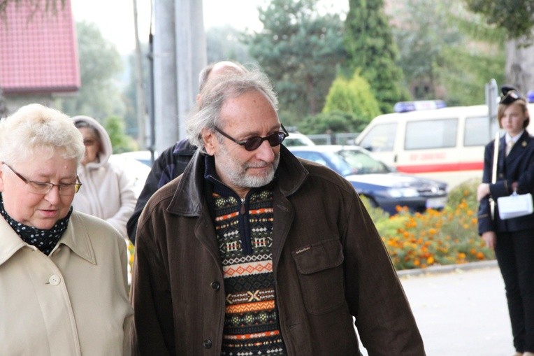 Pomnik ofiar zbrodni katyńskiej w Damienicach