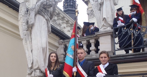 Pielgrzymka szkół wymagających