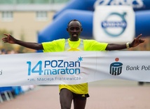 Kenijczyk i Białorusinka zwycięzcami 14. Poznań Maratonu