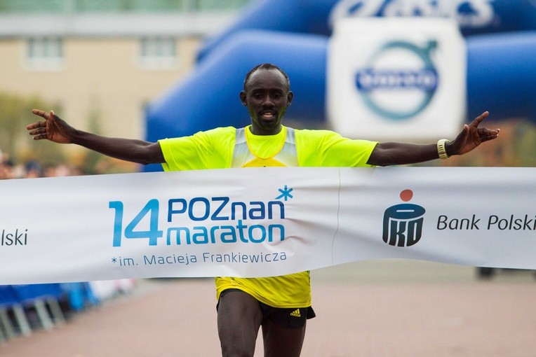 Kenijczyk i Białorusinka zwycięzcami 14. Poznań Maratonu