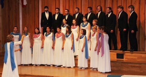 Bielski Chór Kameralny BCK pod dyrekcją Beaty Borowskiej podczas koncertu laureatów