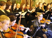W czasie Mszy św. inaugurującej TKCh obecni wysłuchali liturgicznego wykonania Mszy G-dur Franciszka Schuberta