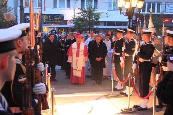 Akt zawierzenia diecezji Matce Bożej