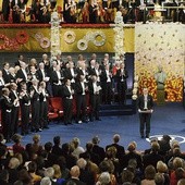 Wręczenie Nagród Nobla ma miejsce  w filharmonii Sztokholmskiej, zawsze  10 grudnia – w rocznicę śmierci Alfreda Nobla