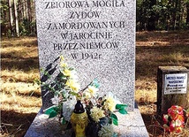 Żydowska mogiła obok cmentarza w Jarocinie 