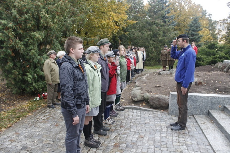 Odłonięcie Pomnika Poległych Harcerzy i Harcerek